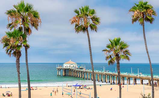 manhattan beach and pier